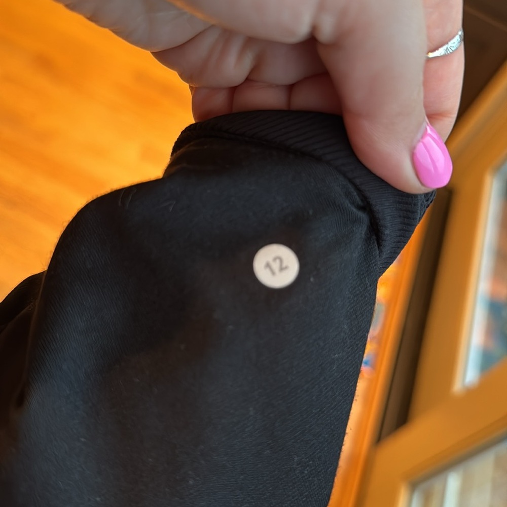 Lululemon Dance Studio Jacket Black Size 12 - Picture 3 of 3